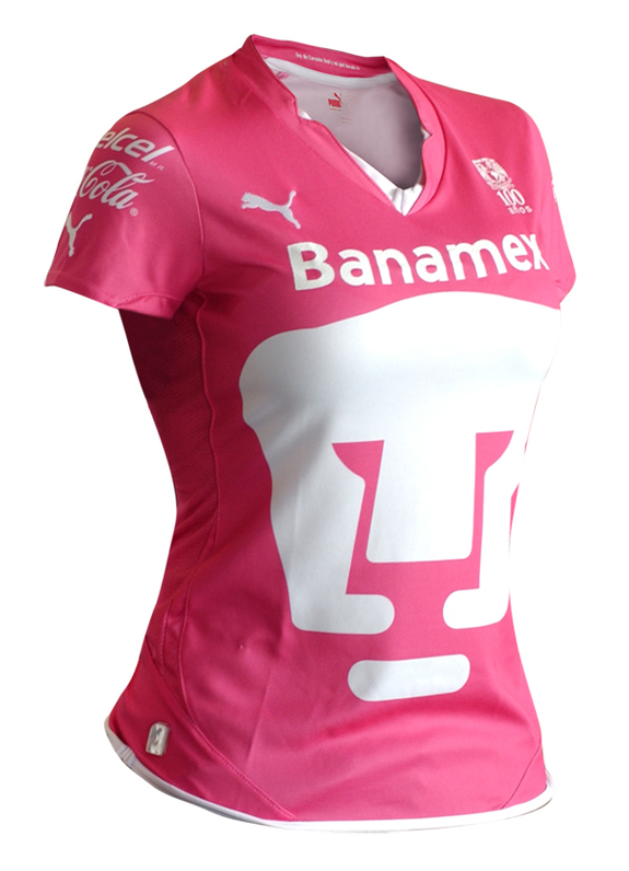 Nueva playera rosa de los Pumas de la UNAM 2011 – Elias con acento en la \